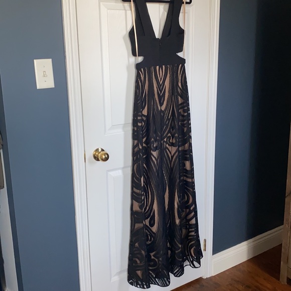 BCBG MAXAZRIA Marilyne Dress - Picture 10 of 13